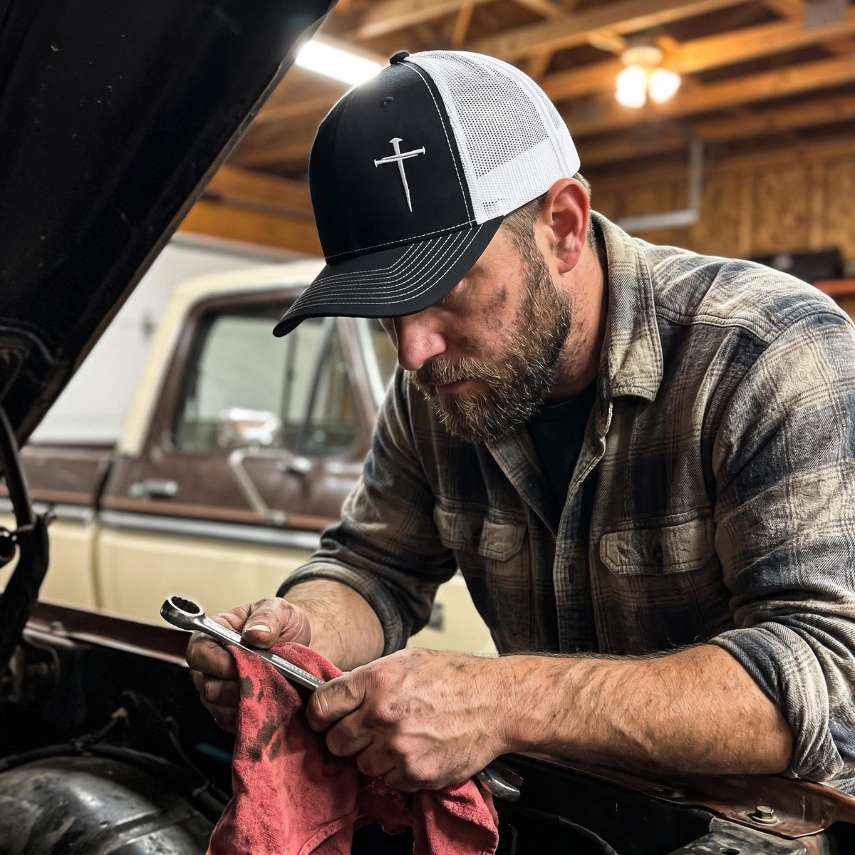 Nail Cross Embroidered Richardson 112 Snapback Hat